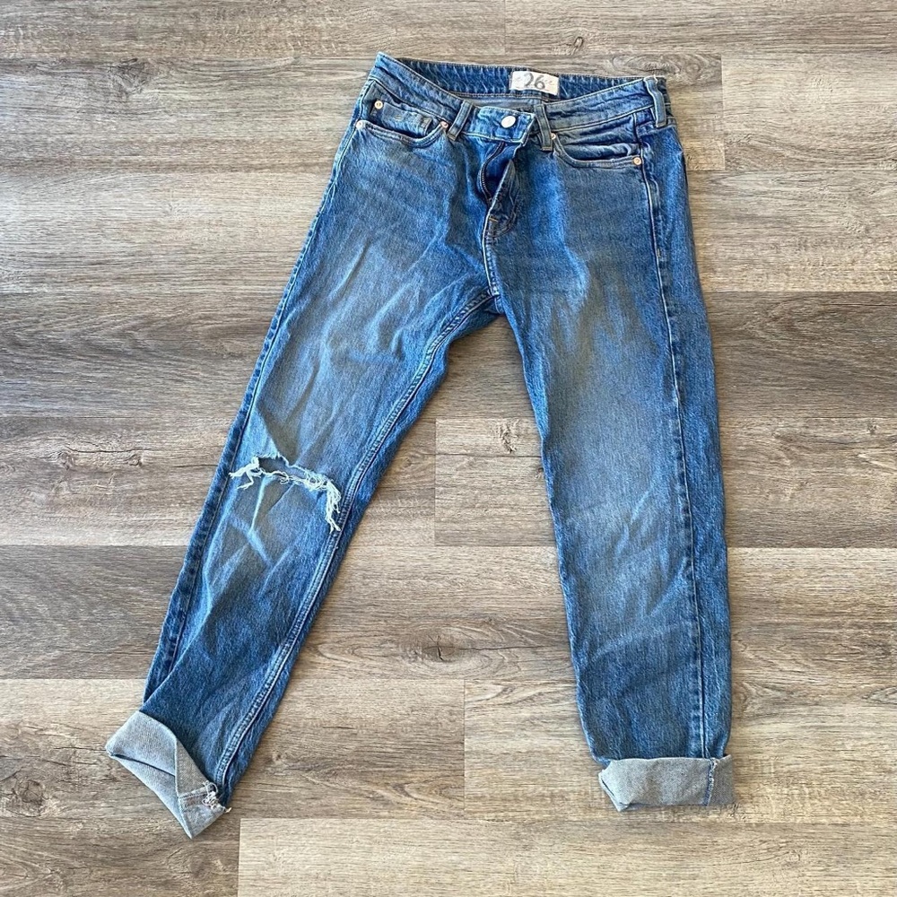 Free People Cuffed Slim Boyfriend Jean 
Size 26 
Mid Blue Ripped